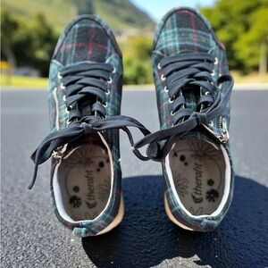 Therafit Sienna Side Zippers Women’s Casual Sneakers Size 8 Canvas Runs Small